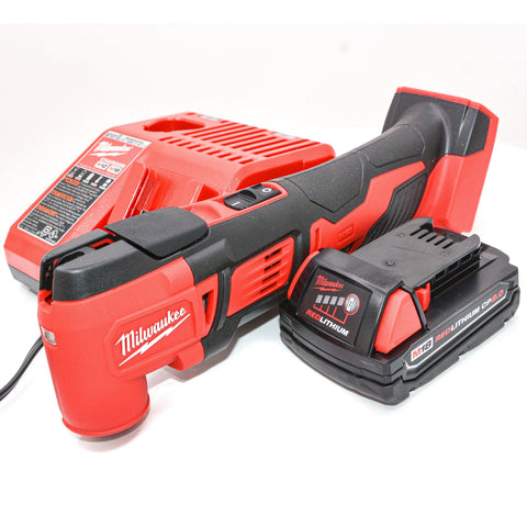 New Milwaukee 2626-20 M18 18V Cordless Lithium-Ion Multi-Tool 2.0 Ah Battery Kit