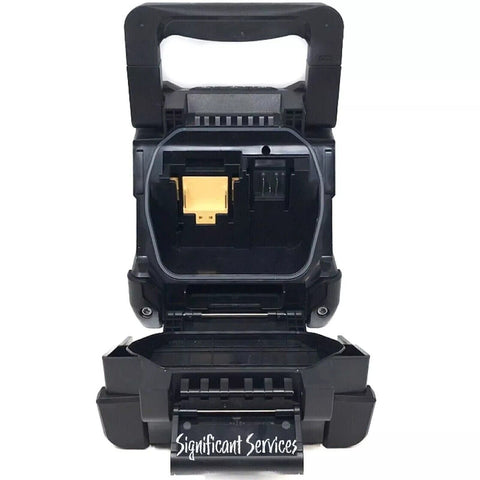 Makita XRM08B 18V LXT 12V CXT Lithium-Ion Cordless Bluetooth Job Site Speaker