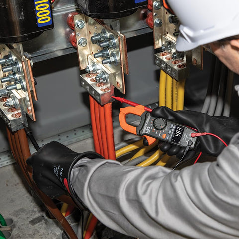 Klein Tools CL390 AC/DC Digital Clamp Meter, Auto-Ranging, 400 Amp, NCVT Tester, Hi-Viz LCD Display, TRMS, Continuity Resistance, Temperature and More