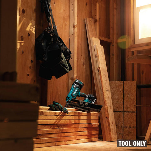 Makita XNB03Z 18V LXT Li-Ion Cordless 21º Full Round Head 3-1/2" Framing Nailer