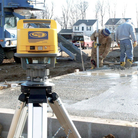 Spectra Precision LL500 Self-Leveling Laser Level w/ HL700 Receiver C70