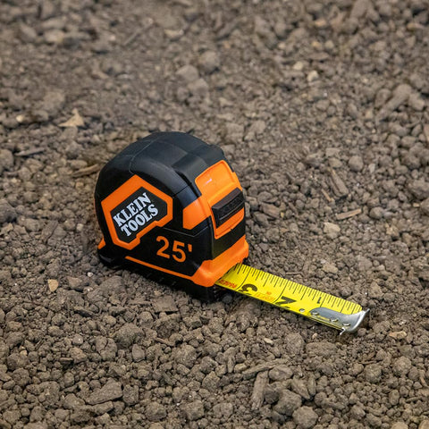 Klein Tools 9125 Tape Measure, Heavy-Duty Measuring Tape with 25-Foot Single-Hook Nylon Reinforced Blade, With Metal Belt Clip
