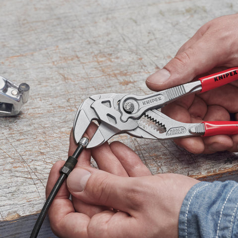 Knipex 8603180 7-1/4 Inch Chrome Vanadium Jaw Pliers Wrench