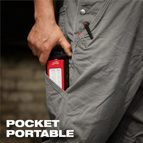 Milwaukee 2013R - Low-Profile Magnetic Task Light