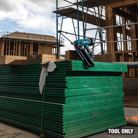 Makita XNB03Z 18V LXT Li-Ion Cordless 21º Full Round Head 3-1/2" Framing Nailer
