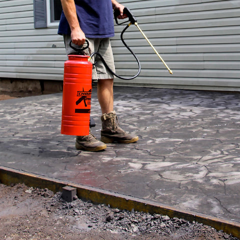 Chapin 19049 3.5 Gal Industrial Concrete Sprayer – 45 PSI Model 19049 Heavy Duty