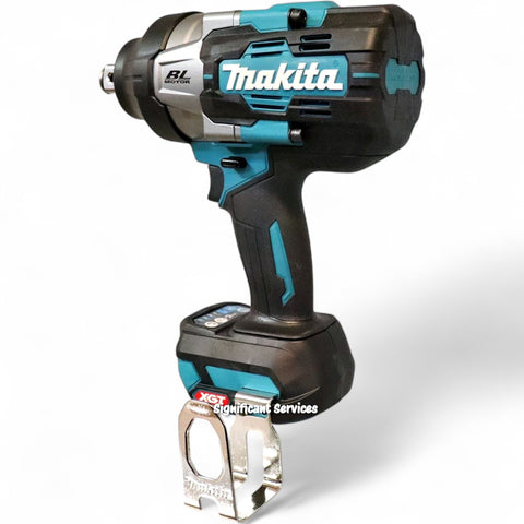 Makita GWT01Z XGT 40V 4-Speed 3/4 Sq. Drive 1,622 Lbs High-Torque Impact Wrench