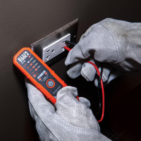 Klein Tools CL220VP Electrical Test Kit with Digital Clamp Meter, Non-Contact Voltage Test Pen, GFCI Outlet Tester, AC/DC Voltage Tester