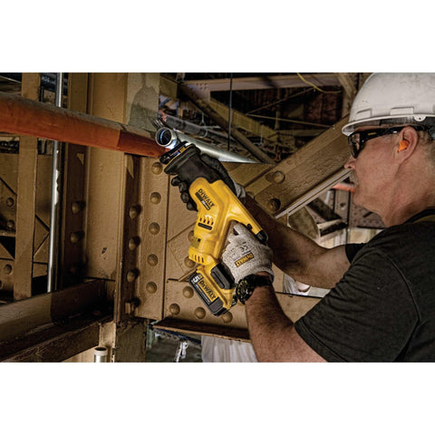 DeWALT DCS387B 20V MAX Li-Ion 4.0 Ah Compact Reciprocating Saw Sawzall Kit
