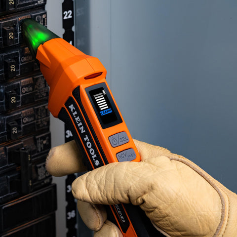 Klein Tools ET350 4-in-1 Digital Circuit Breaker Finder, Outlet Fault Detector, Non-Contact Voltage Tester, GFCI Tester, Learn and Locate Mode, Backlit LCD, LED Work Light
