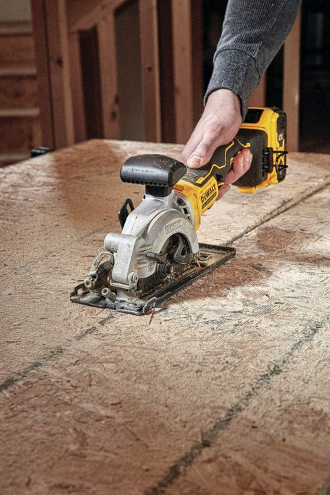 DEWALT DCS571B ATOMIC 20V MAX 4-1/2" Li-Ion Brushless Cordless Circular Saw New