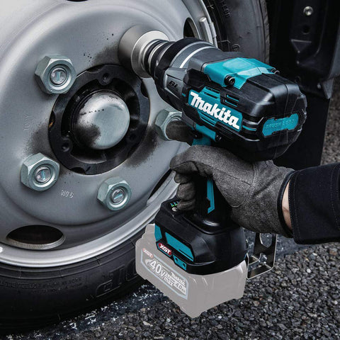 Makita GWT01Z XGT 40V 4-Speed 3/4 Sq. Drive 1,622 Lbs High-Torque Impact Wrench