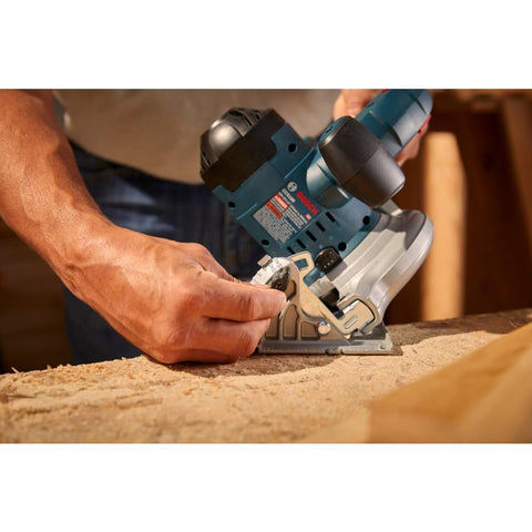 BOSCH CCS180-B15 18V 6-1/2 In. Circular Saw Kit with (1) CORE18V 4.0 Ah Compact Battery