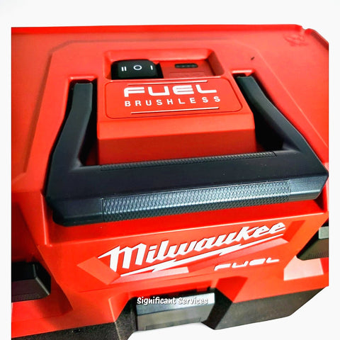 New Milwaukee 0960-20 M12 FUEL Brushless Li-Ion Cordless 1.6 gal Wet/Dry Vacuum