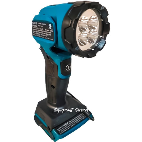 Makita ML001G 40V MAX XGT Li-Ion Cordless LED Flashlight Portable Durable Light